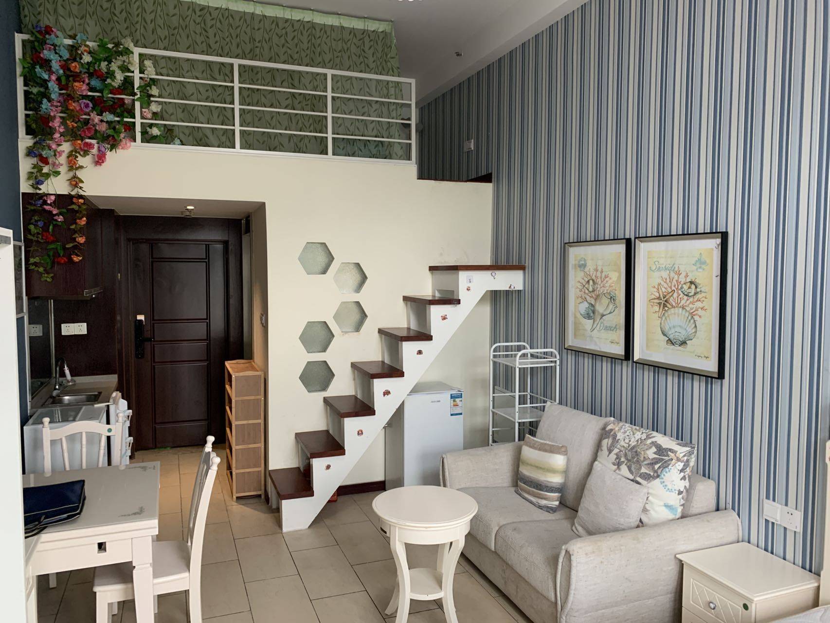 Hangzhou-Linan-毕业季特惠,房东直租,无中介费,LGBTQ Friendly,Cozy Home,Clean&Comfy,No Gender Limit,“Friends”,Chilled