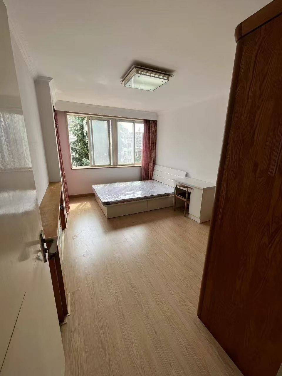 Qingdao-Shibei-Cozy Home,Clean&Comfy,No Gender Limit,Hustle & Bustle,Pet Friendly