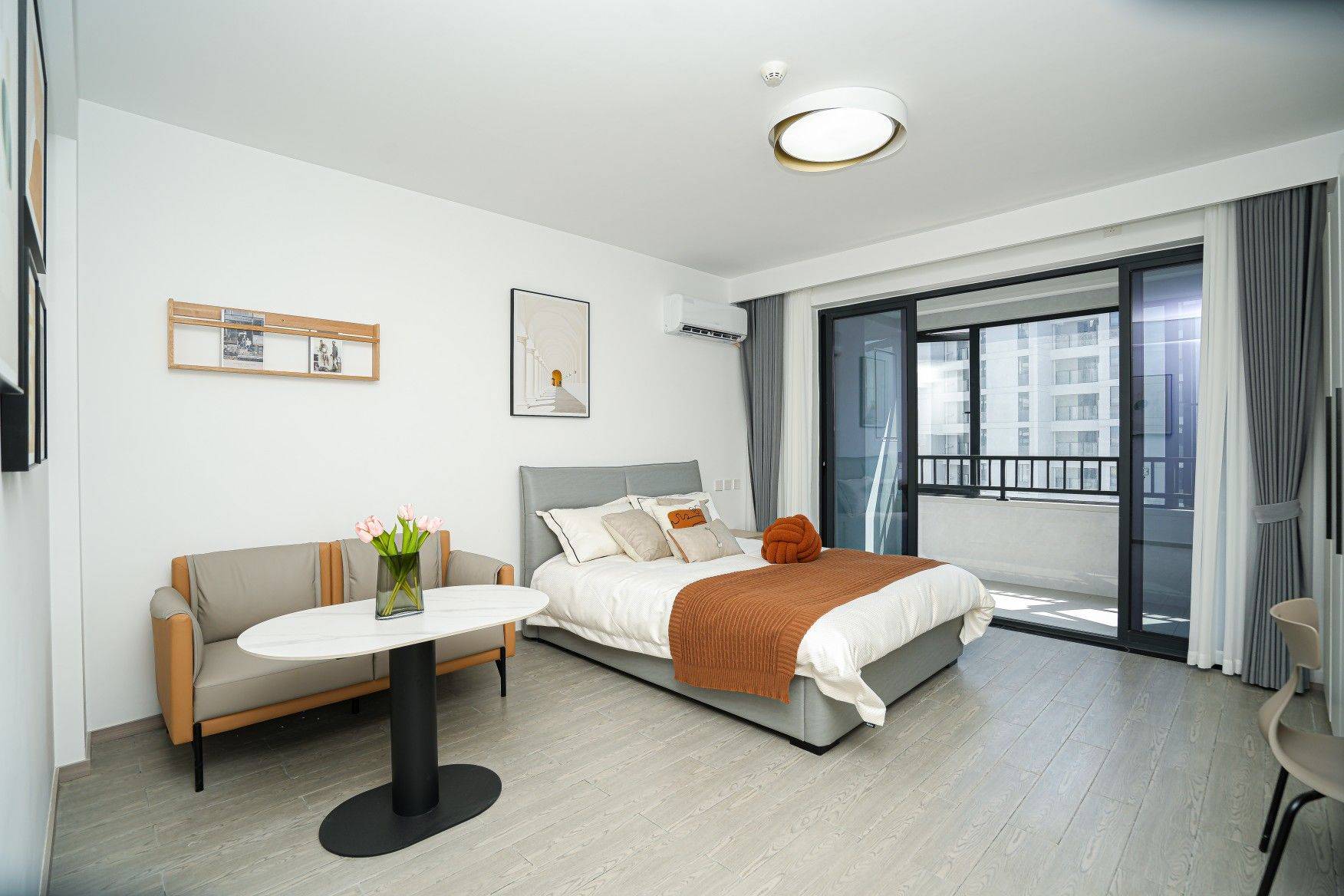 Ningbo-Yinzhou-Cozy Home,Clean&Comfy,No Gender Limit,Hustle & Bustle,“Friends”,Chilled,LGBTQ Friendly,Pet Friendly