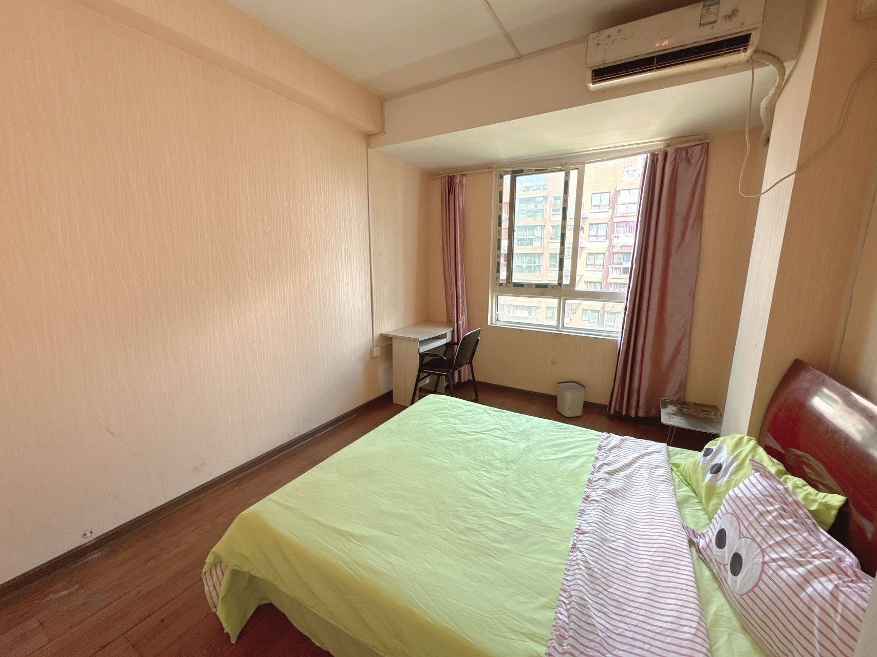 Ningbo-Yinzhou-Cozy Home,Clean&Comfy,No Gender Limit,Hustle & Bustle,“Friends”,Chilled,LGBTQ Friendly,Pet Friendly