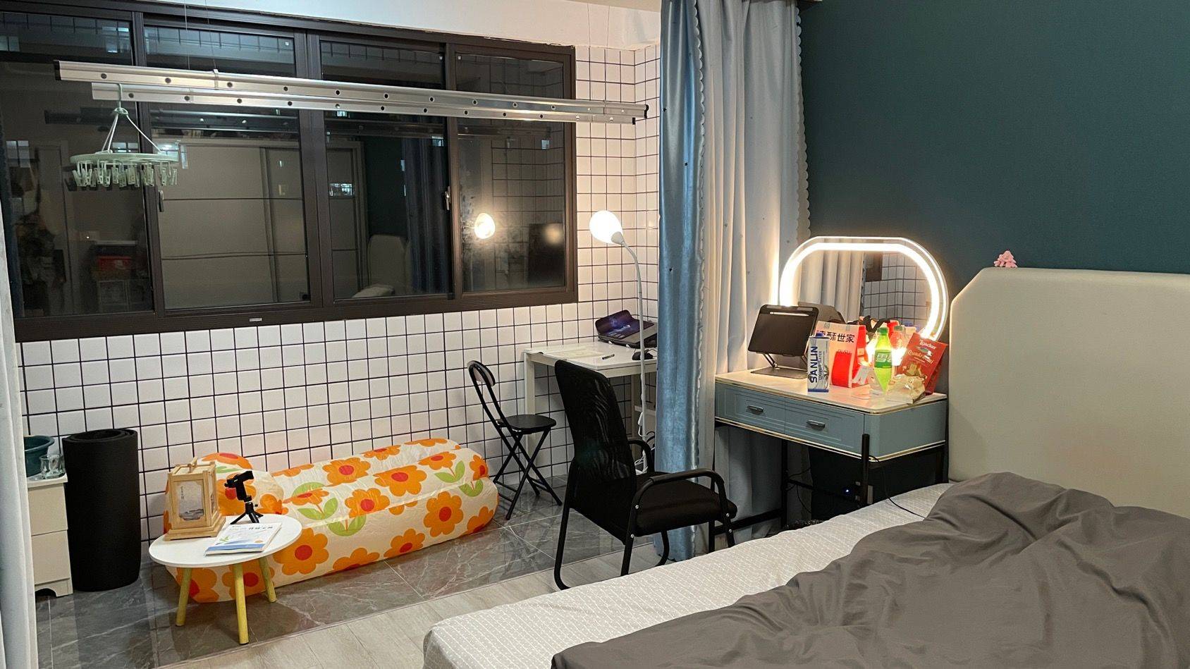 Shanghai-Baoshan-运动公园,Pet Friendly,LGBTQ Friendly,Cozy Home,Clean&Comfy,No Gender Limit,Hustle & Bustle,Chilled