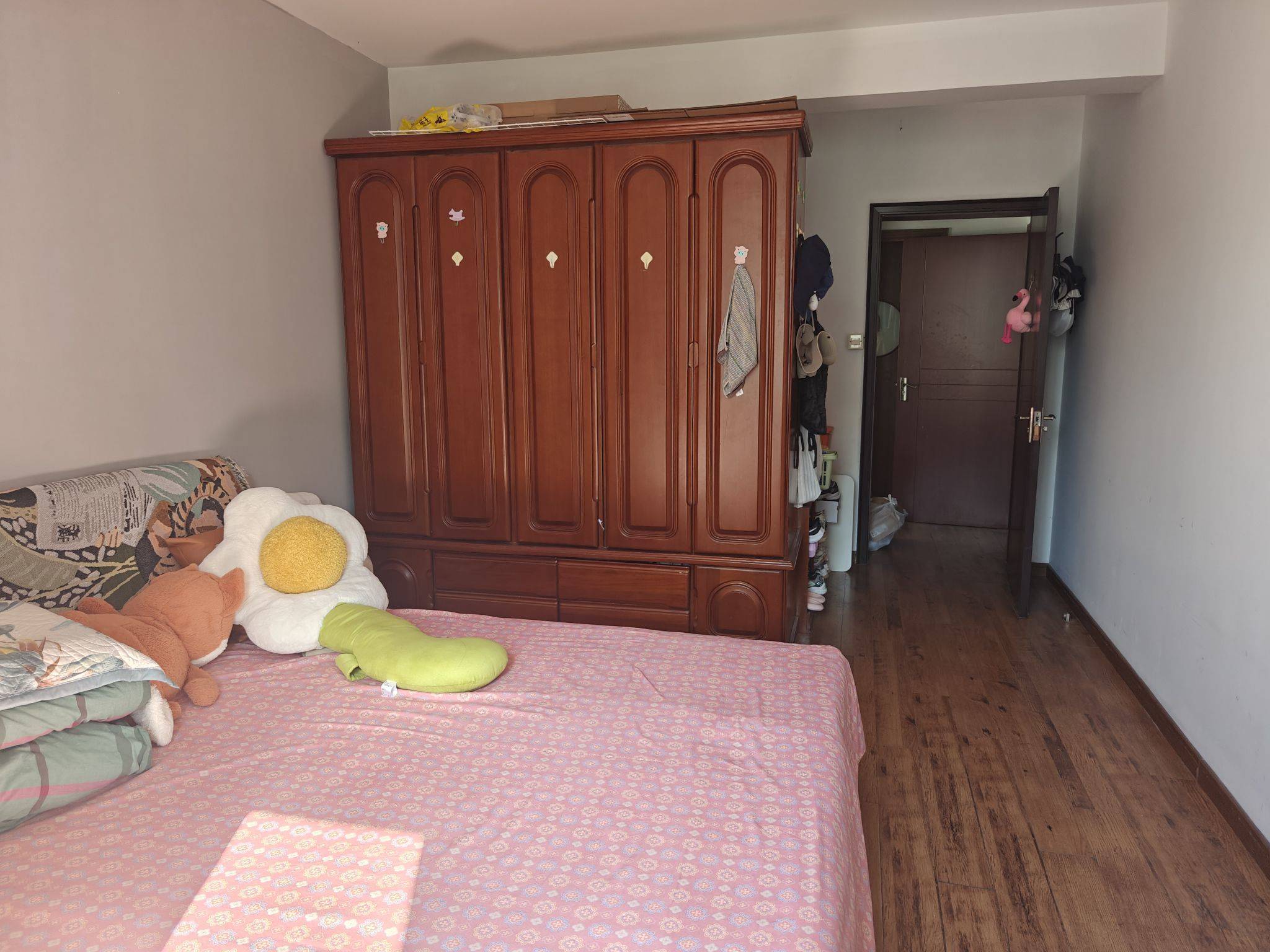 Shanghai-Songjiang-Cozy Home,Clean&Comfy,No Gender Limit,Hustle & Bustle,“Friends”,Chilled,Pet Friendly