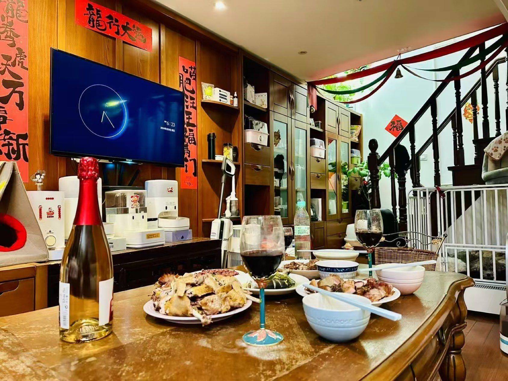 Shanghai-Xuhui-Cozy Home,Clean&Comfy,No Gender Limit,Hustle & Bustle,“Friends”,Chilled,Pet Friendly