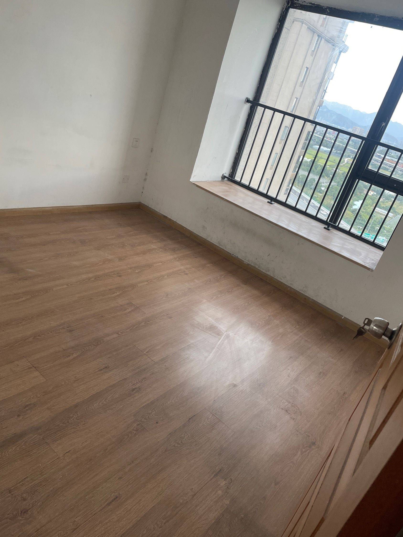 Ningbo-Yinzhou-白领公寓,一室一厅,拎包入住,3号地铁,5号地铁,民用电,Pet Friendly,LGBTQ Friendly,Cozy Home,Clean&Comfy,No Gender Limit,Hustle & Bustle,“Friends”,Chilled
