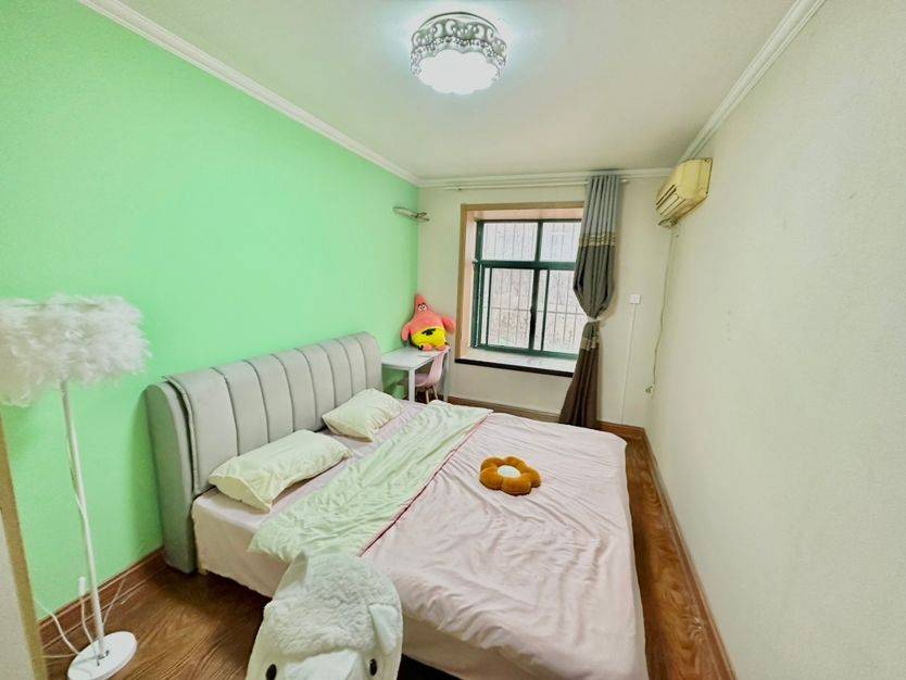 Jinan-Lixia-Clean&Comfy,Hustle & Bustle,“Friends”,LGBTQ Friendly