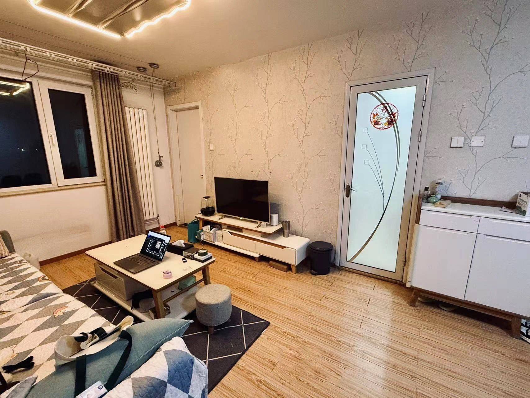 Beijing-Tongzhou-Cozy Home,Clean&Comfy,No Gender Limit,Hustle & Bustle,“Friends”,Chilled,LGBTQ Friendly,Pet Friendly