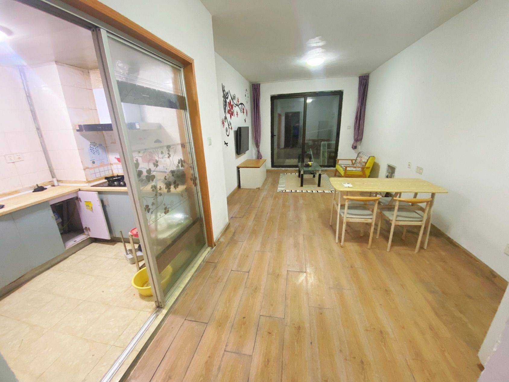 Ningbo-Yinzhou-白领公寓,一室一厅,拎包入住,3号地铁,5号地铁,民用电,Pet Friendly,LGBTQ Friendly,Cozy Home,Clean&Comfy,No Gender Limit,Hustle & Bustle,“Friends”,Chilled