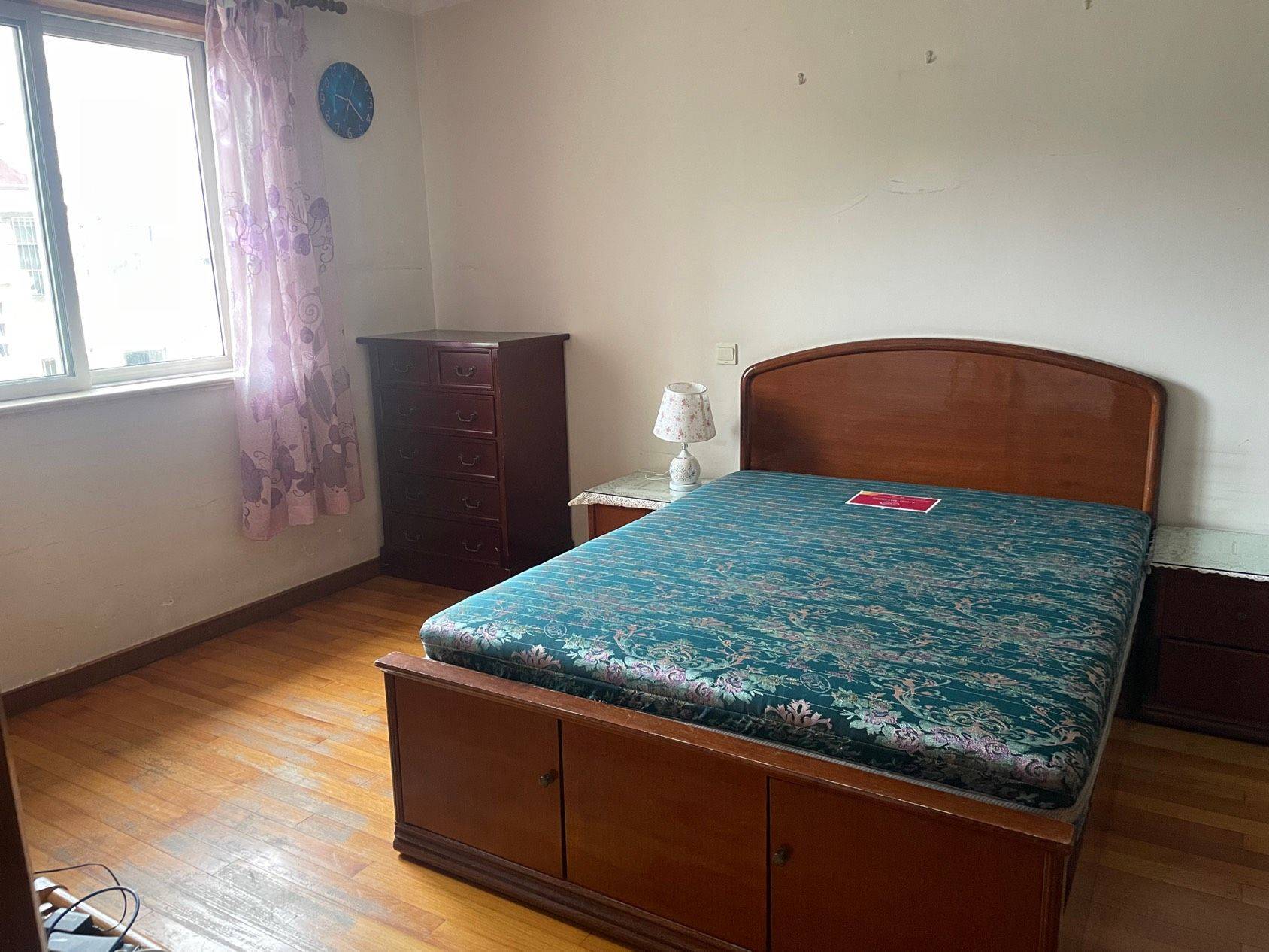 Shanghai-Xuhui-Cozy Home,Clean&Comfy,No Gender Limit,Hustle & Bustle,“Friends”,Chilled