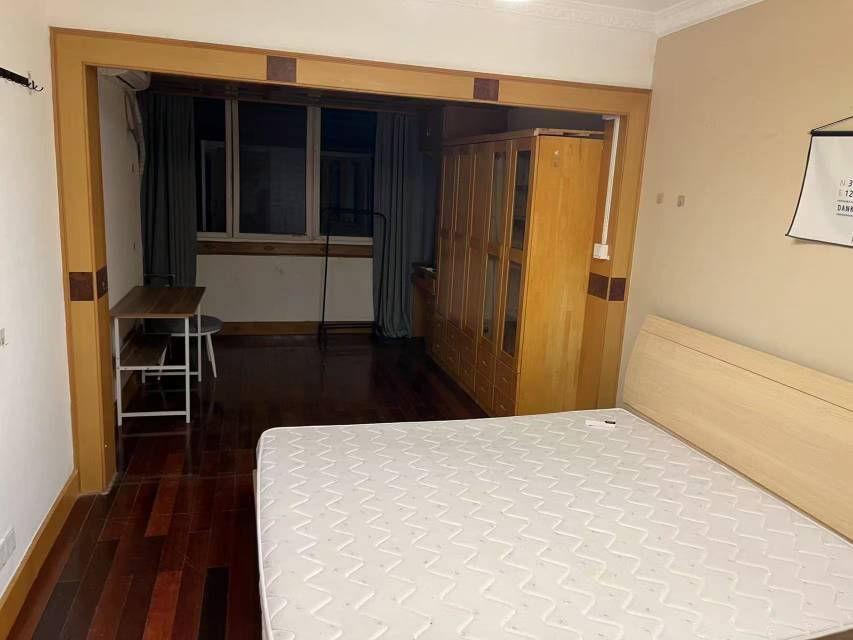 Shanghai-Pudong-Cozy Home,Clean&Comfy,No Gender Limit,Hustle & Bustle,“Friends”,Chilled,LGBTQ Friendly,Pet Friendly