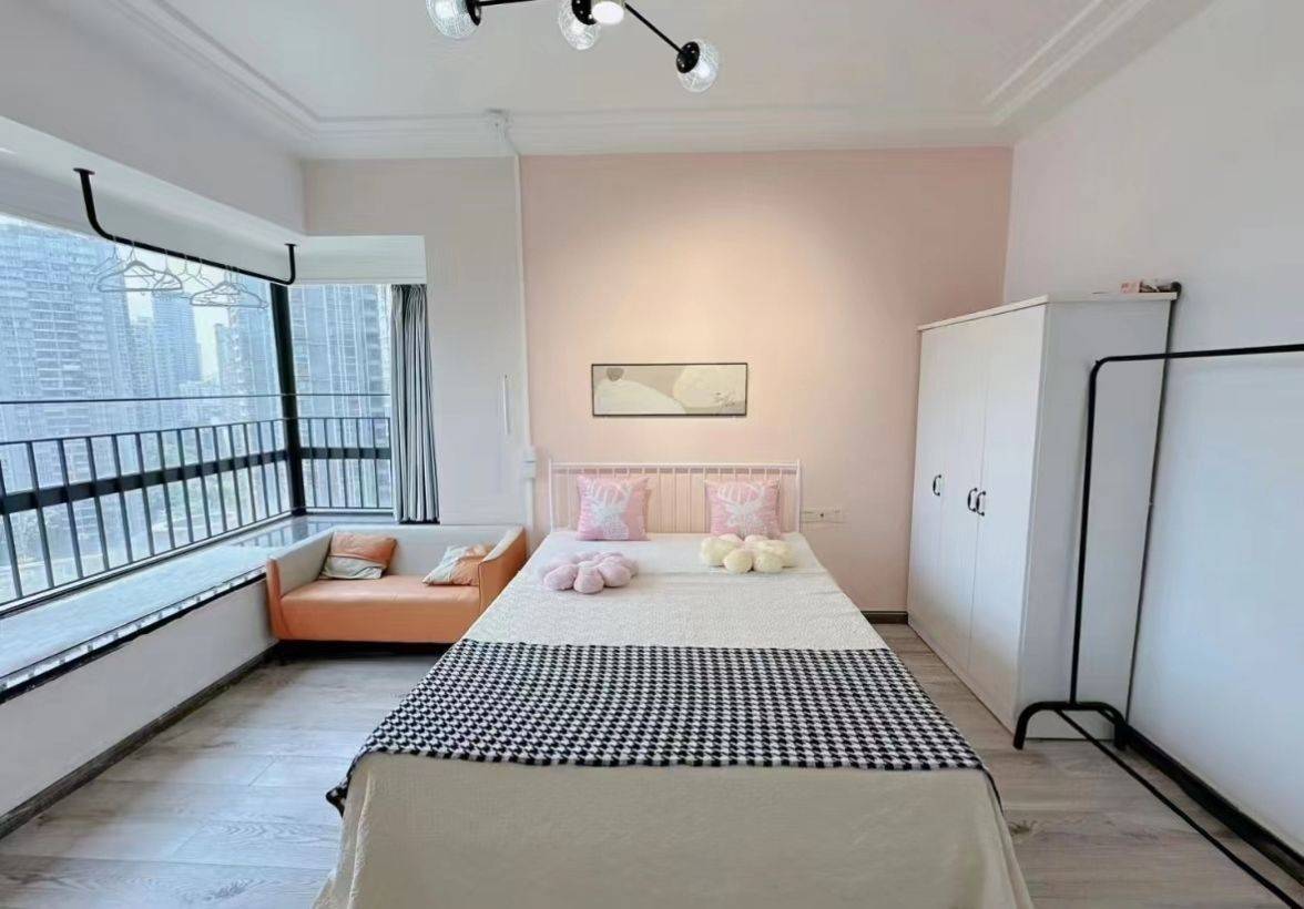 Wuhan-Wuchang-Cozy Home,Clean&Comfy,No Gender Limit,Hustle & Bustle,“Friends”,Chilled,LGBTQ Friendly,Pet Friendly