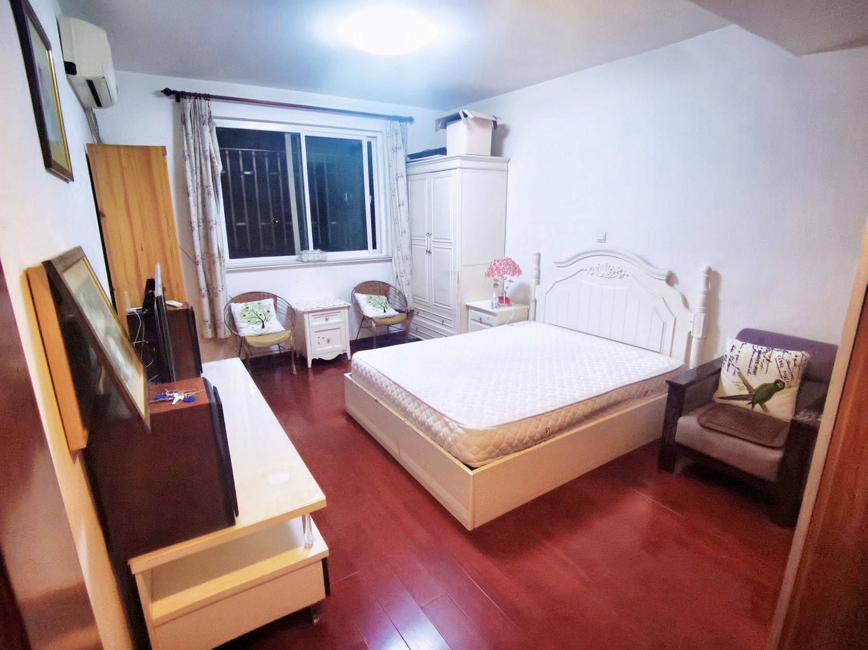 Shanghai-Pudong-Cozy Home,Clean&Comfy,No Gender Limit,Hustle & Bustle,“Friends”,Chilled