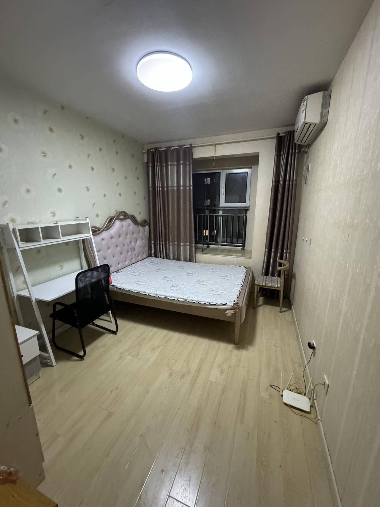 Jinan-Lixia-Cozy Home,Clean&Comfy,No Gender Limit,Hustle & Bustle