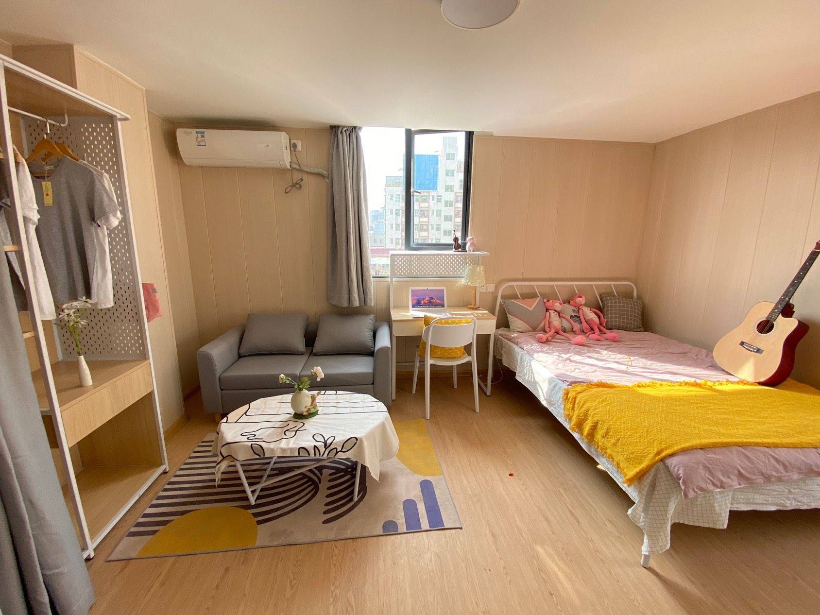 Shenzhen-Longhua-Cozy Home,Clean&Comfy,No Gender Limit,Hustle & Bustle,“Friends”,Chilled,LGBTQ Friendly,Pet Friendly