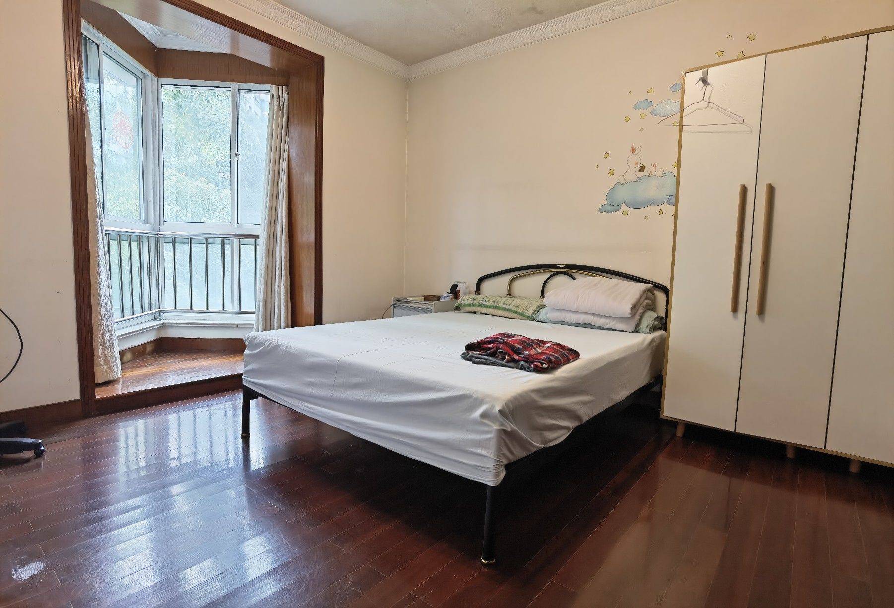 Shanghai-Pudong-Cozy Home,Clean&Comfy,No Gender Limit,Hustle & Bustle,“Friends”,Chilled,LGBTQ Friendly,Pet Friendly