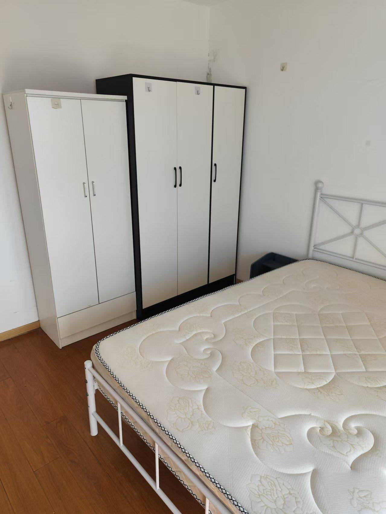 Nanjing-Jianye-Cozy Home,Clean&Comfy,No Gender Limit,Hustle & Bustle,“Friends”,LGBTQ Friendly,Pet Friendly