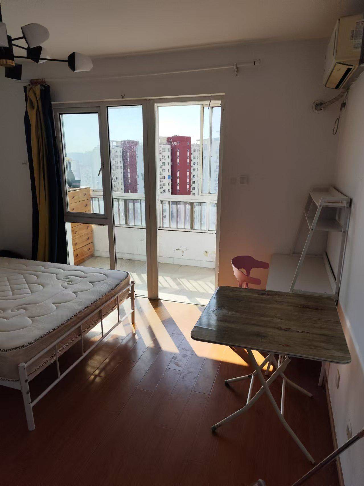 Nanjing-Jianye-Cozy Home,Clean&Comfy,No Gender Limit,Hustle & Bustle,“Friends”,LGBTQ Friendly,Pet Friendly