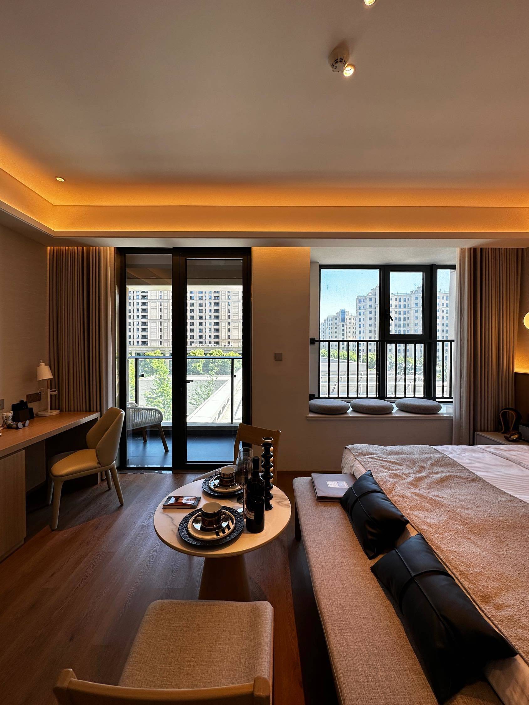 Shanghai-Pudong-Cozy Home,Clean&Comfy,No Gender Limit,Hustle & Bustle,“Friends”,Chilled,LGBTQ Friendly,Pet Friendly