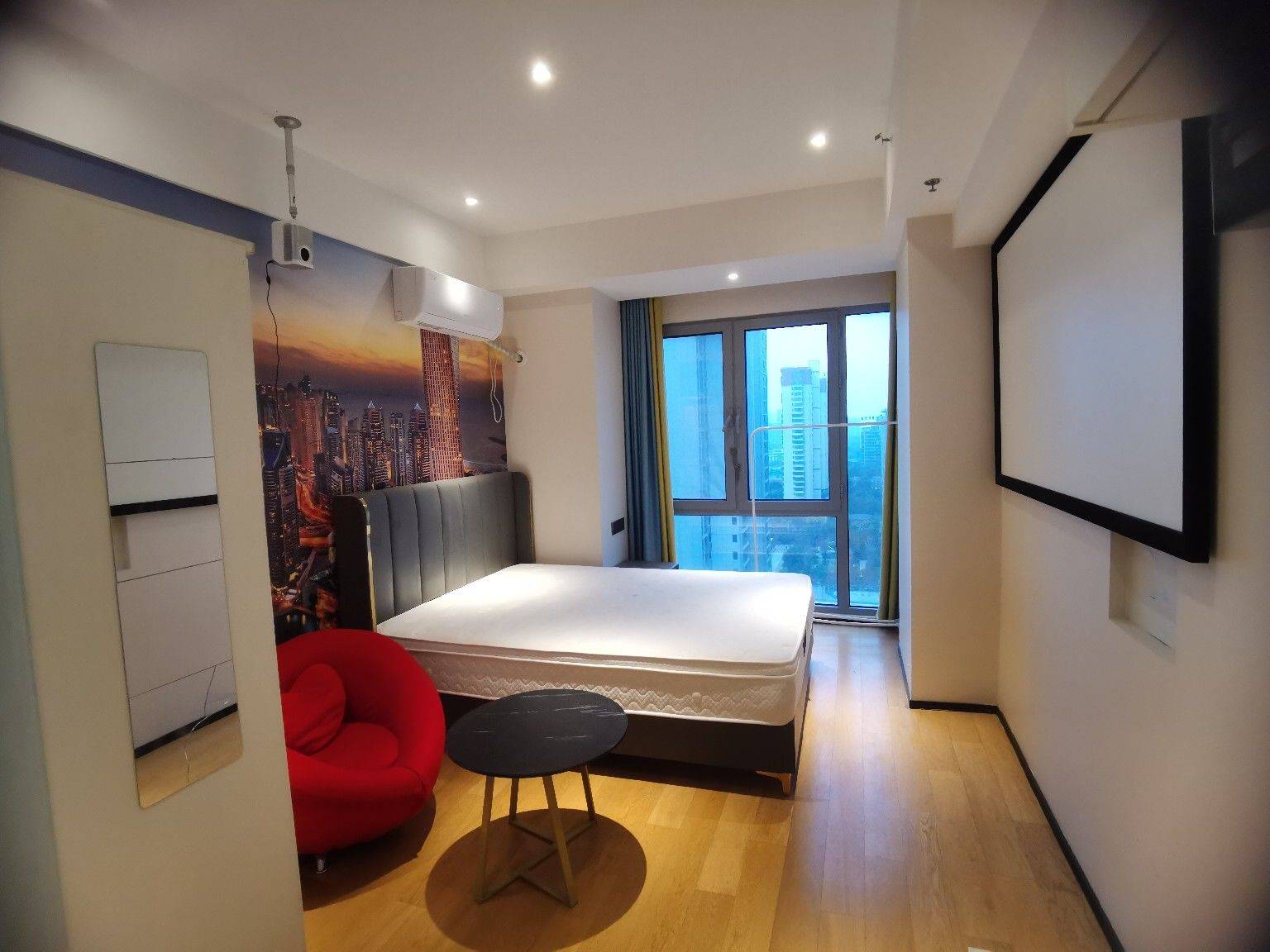 Nanjing-Jiangning-Cozy Home,Clean&Comfy,No Gender Limit,Hustle & Bustle,“Friends”,Chilled,LGBTQ Friendly,Pet Friendly