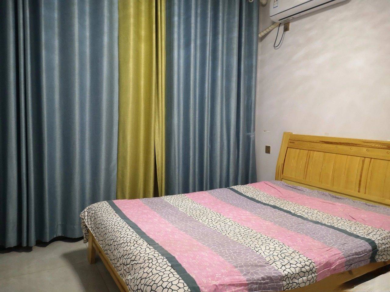 Zhengzhou-Jinshui-Cozy Home,Clean&Comfy,No Gender Limit,Hustle & Bustle,“Friends”,Chilled,LGBTQ Friendly,Pet Friendly