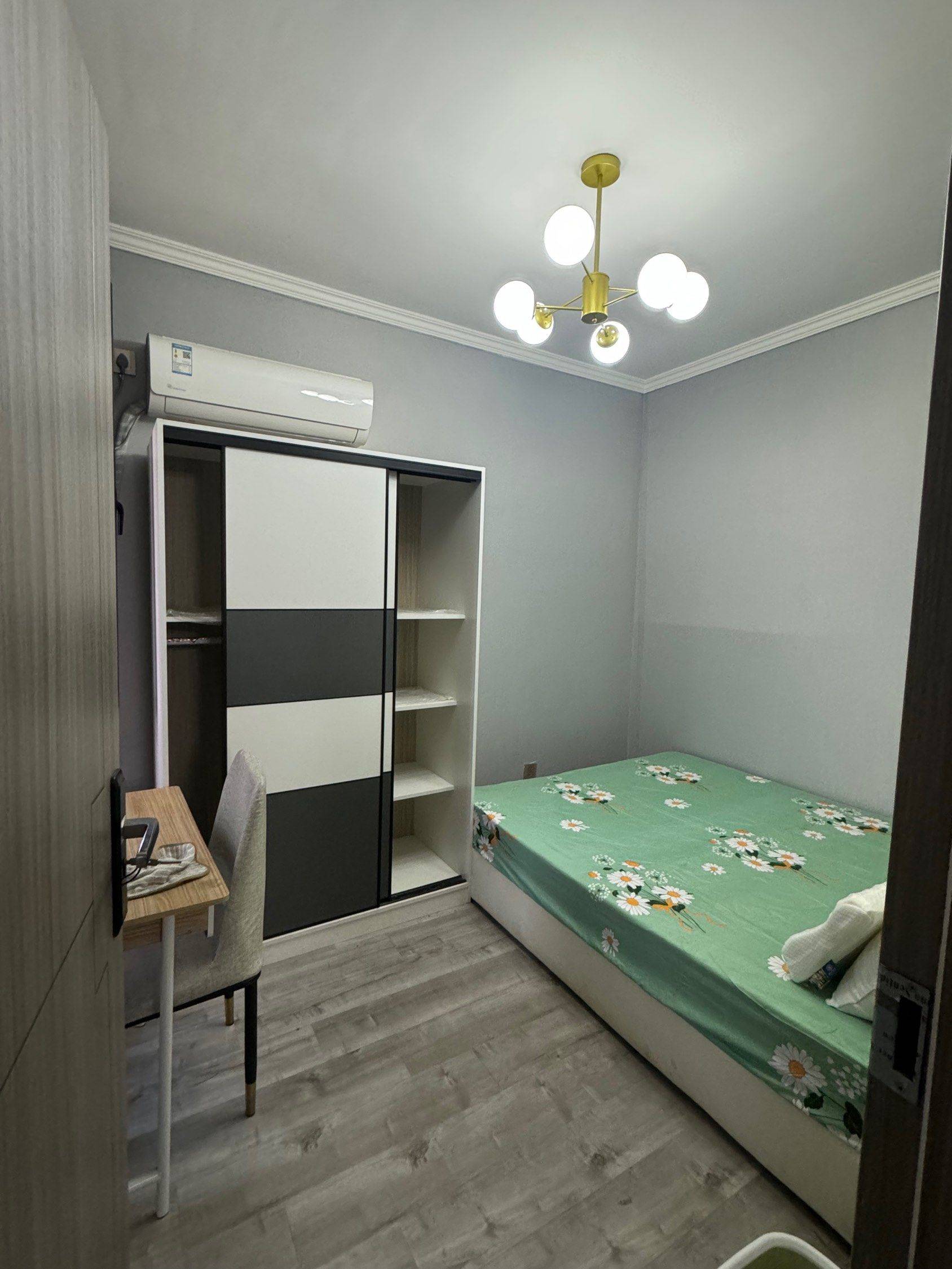 Hefei-Yaohai-Cozy Home,Clean&Comfy,No Gender Limit,Hustle & Bustle,“Friends”,Chilled,LGBTQ Friendly,Pet Friendly