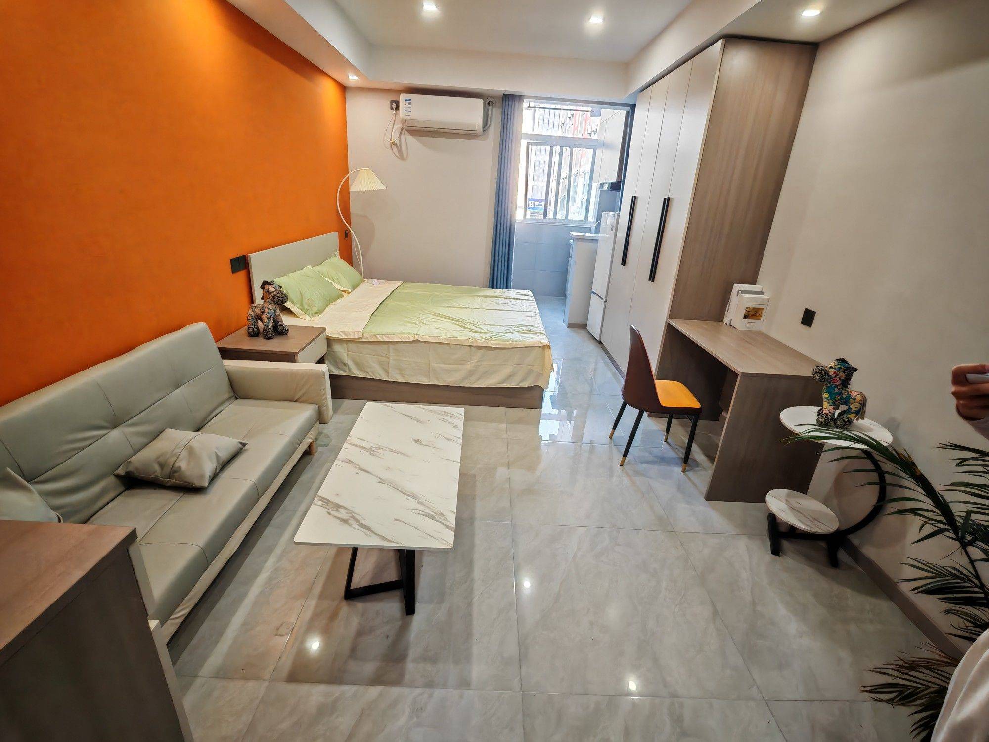 Wuhan-Wuchang-Cozy Home,Clean&Comfy,No Gender Limit,Hustle & Bustle,“Friends”,Chilled,LGBTQ Friendly,Pet Friendly