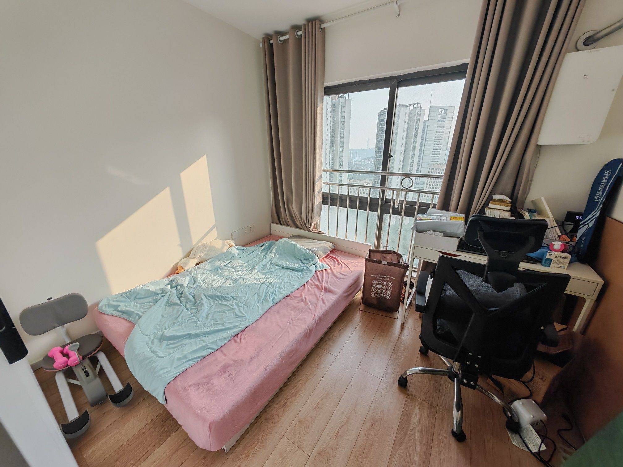 Chongqing-Yubei-Cozy Home,Clean&Comfy,No Gender Limit,Hustle & Bustle,“Friends”,Chilled,Pet Friendly