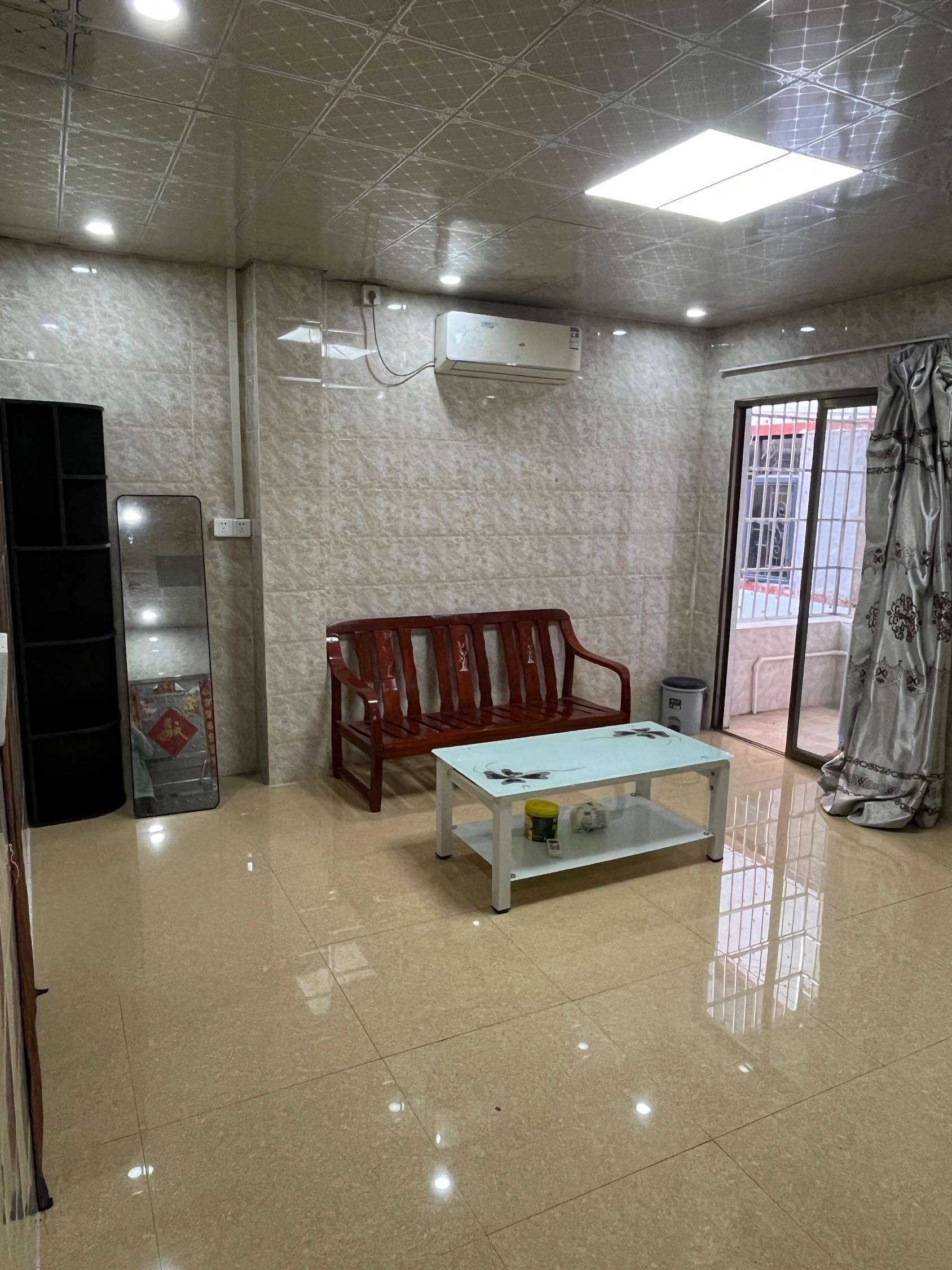 Guangzhou-Baiyun-Clean&Comfy