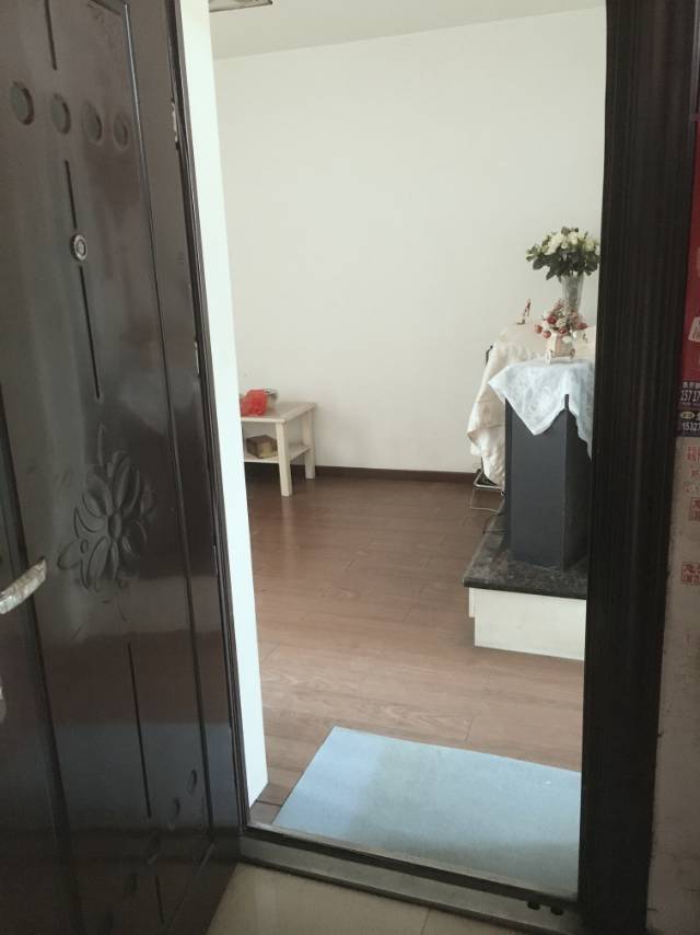 Wuhan-Jiang'an-Cozy Home,Clean&Comfy,No Gender Limit,Hustle & Bustle