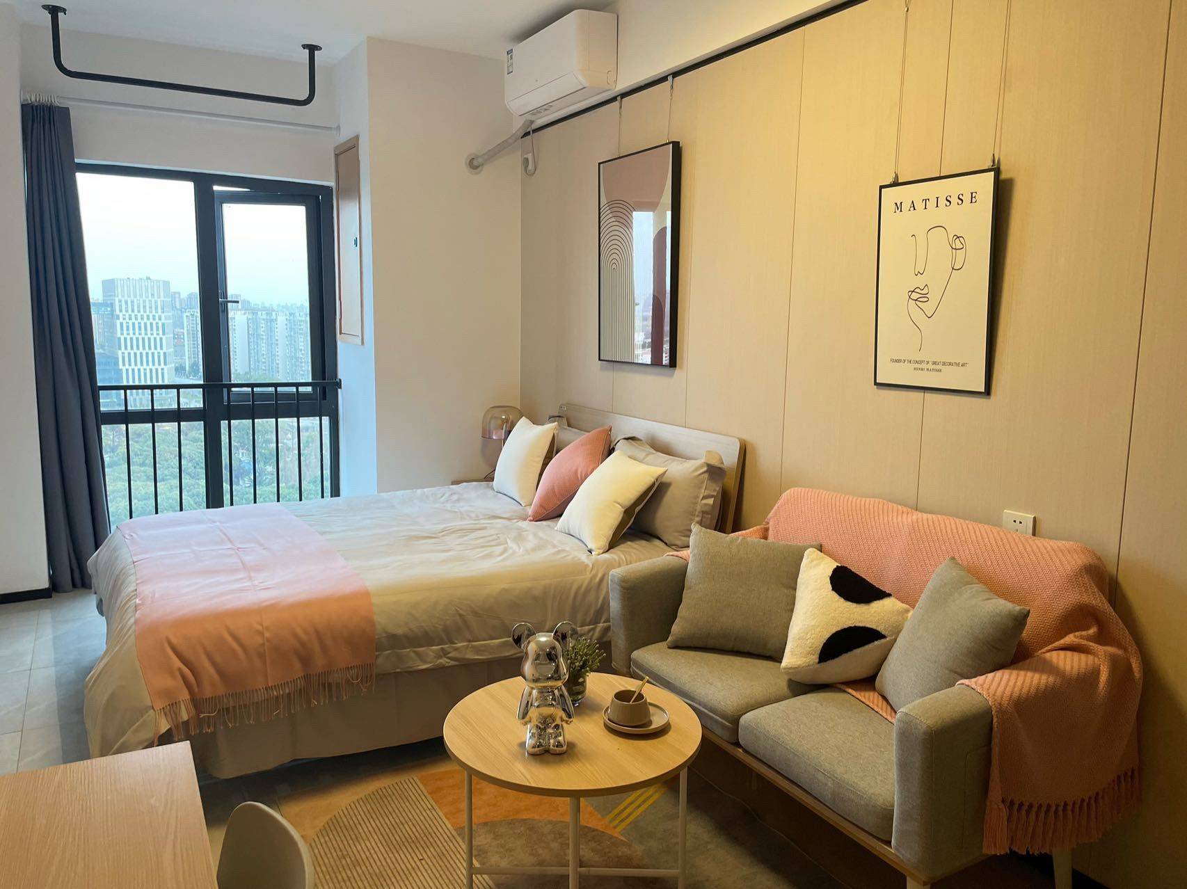 Chengdu-Qingyang-Cozy Home,Clean&Comfy,No Gender Limit,Hustle & Bustle,“Friends”,Chilled