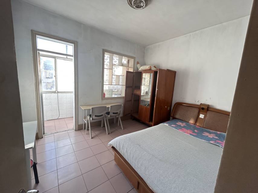 Qingdao-Licang-Cozy Home,Hustle & Bustle
