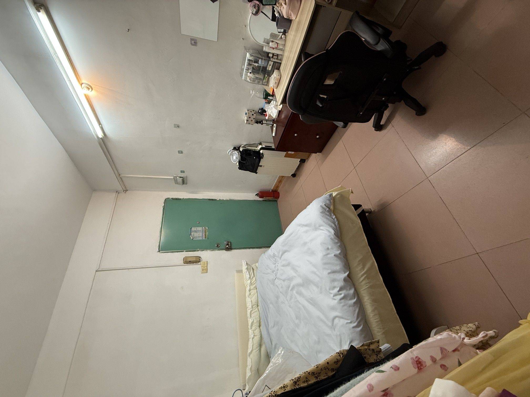 Shenzhen-Longhua-Cozy Home,Clean&Comfy,No Gender Limit,Hustle & Bustle,“Friends”,Chilled