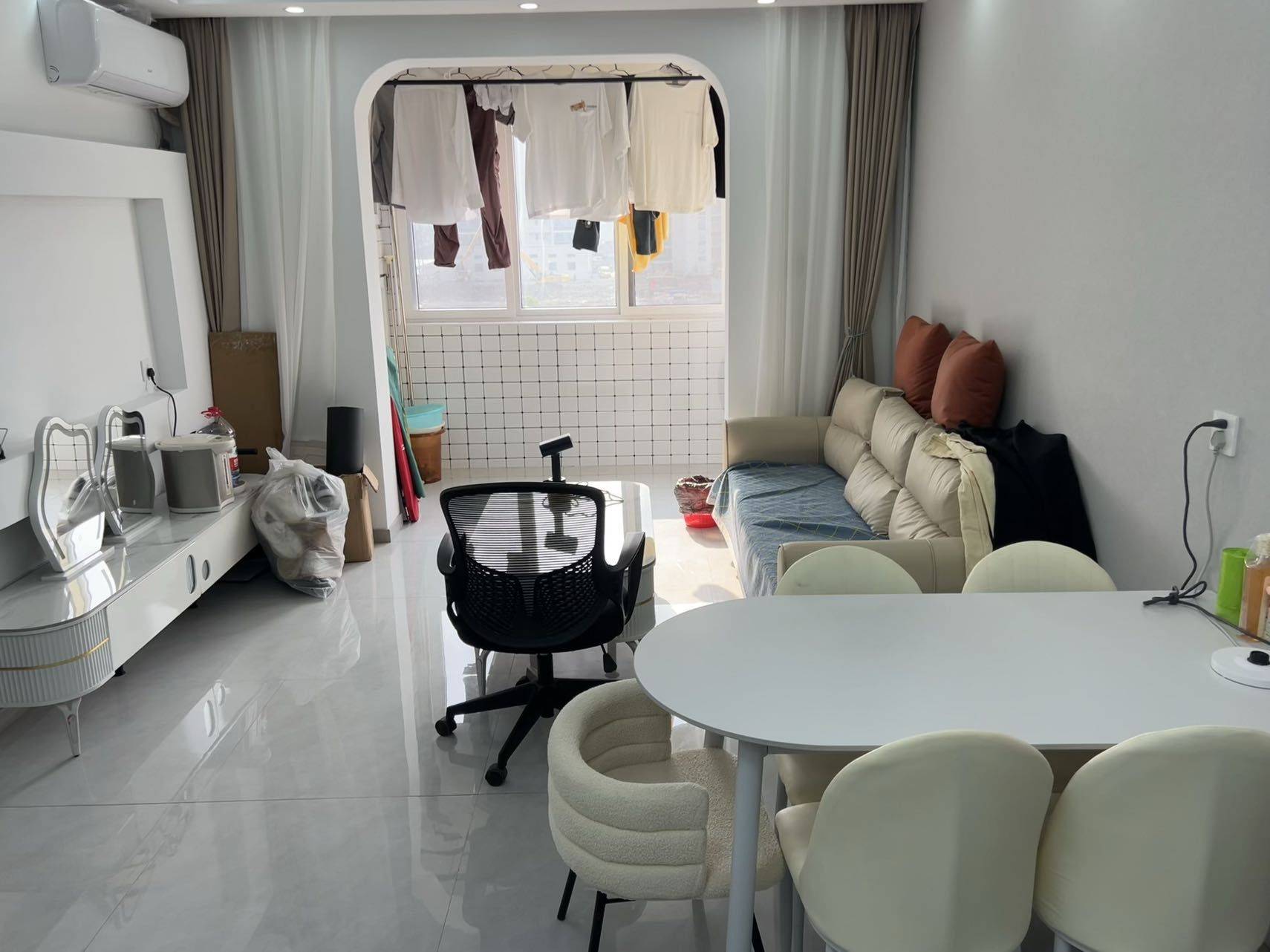 Shanghai-Minhang-Cozy Home,Clean&Comfy,No Gender Limit,Hustle & Bustle,“Friends”,Chilled,LGBTQ Friendly,Pet Friendly