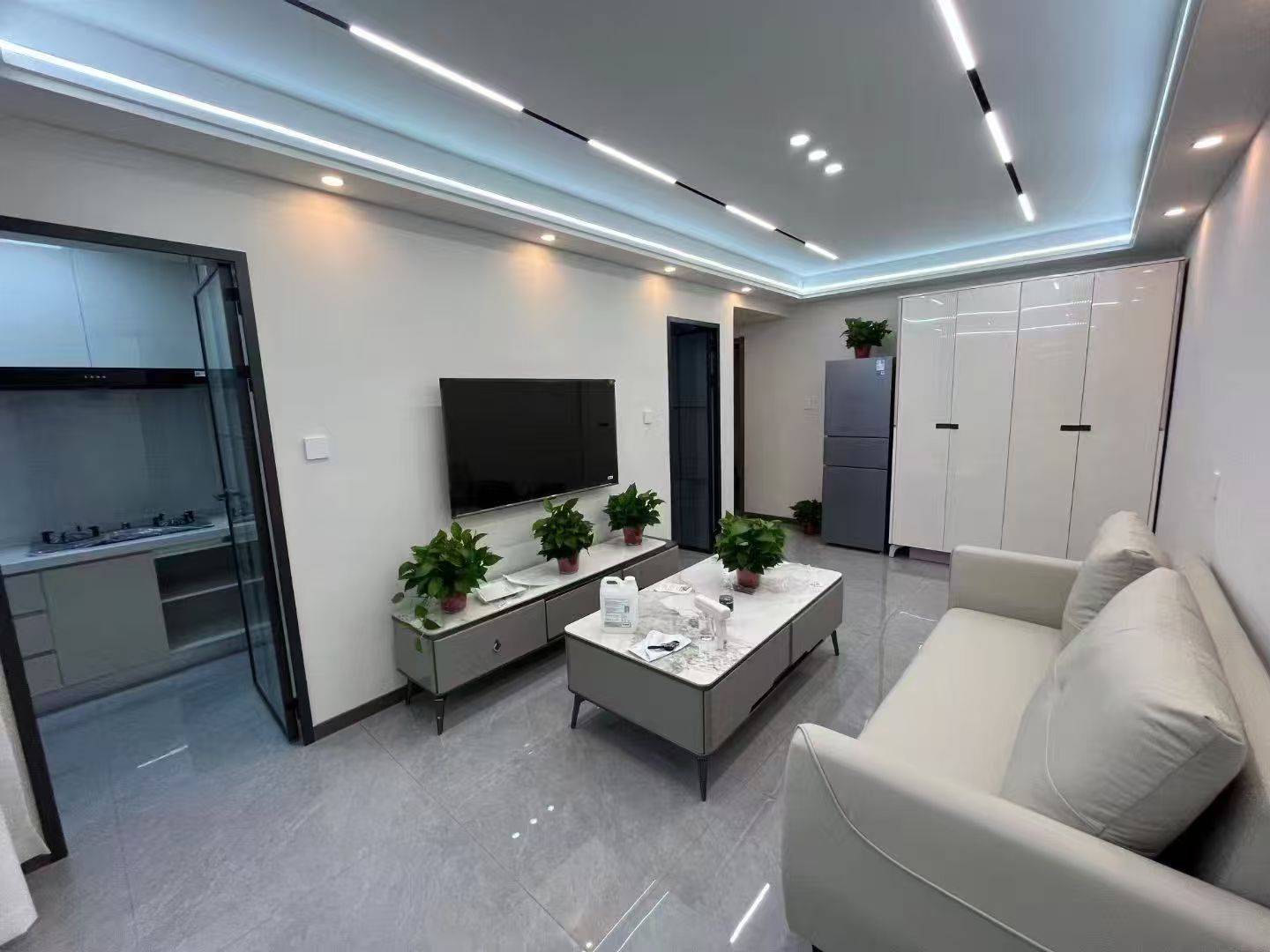 Xi'An-Yanta-No Gender Limit,Hustle & Bustle,Pet Friendly