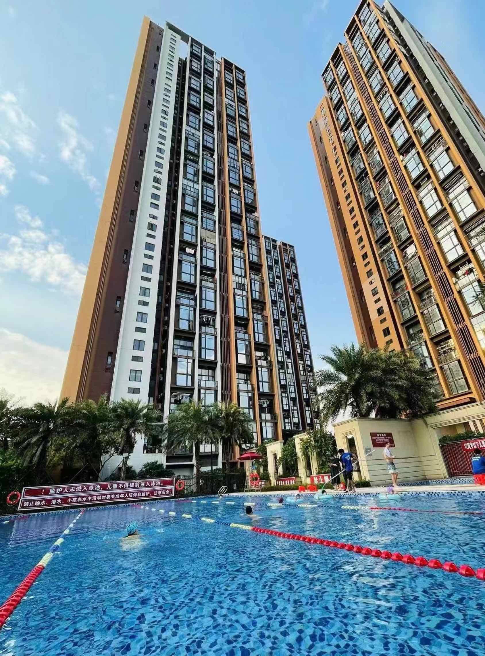 Guangzhou-Panyu-Cozy Home,Clean&Comfy,No Gender Limit,Hustle & Bustle,“Friends”