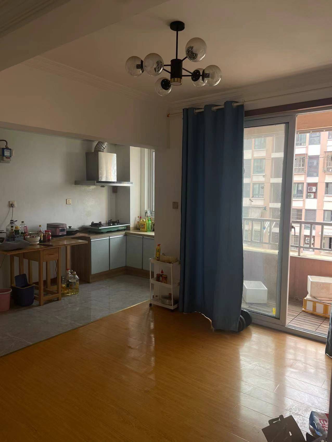 Shanghai-Pudong-Cozy Home,Clean&Comfy,No Gender Limit,Hustle & Bustle,“Friends”,Chilled,Pet Friendly