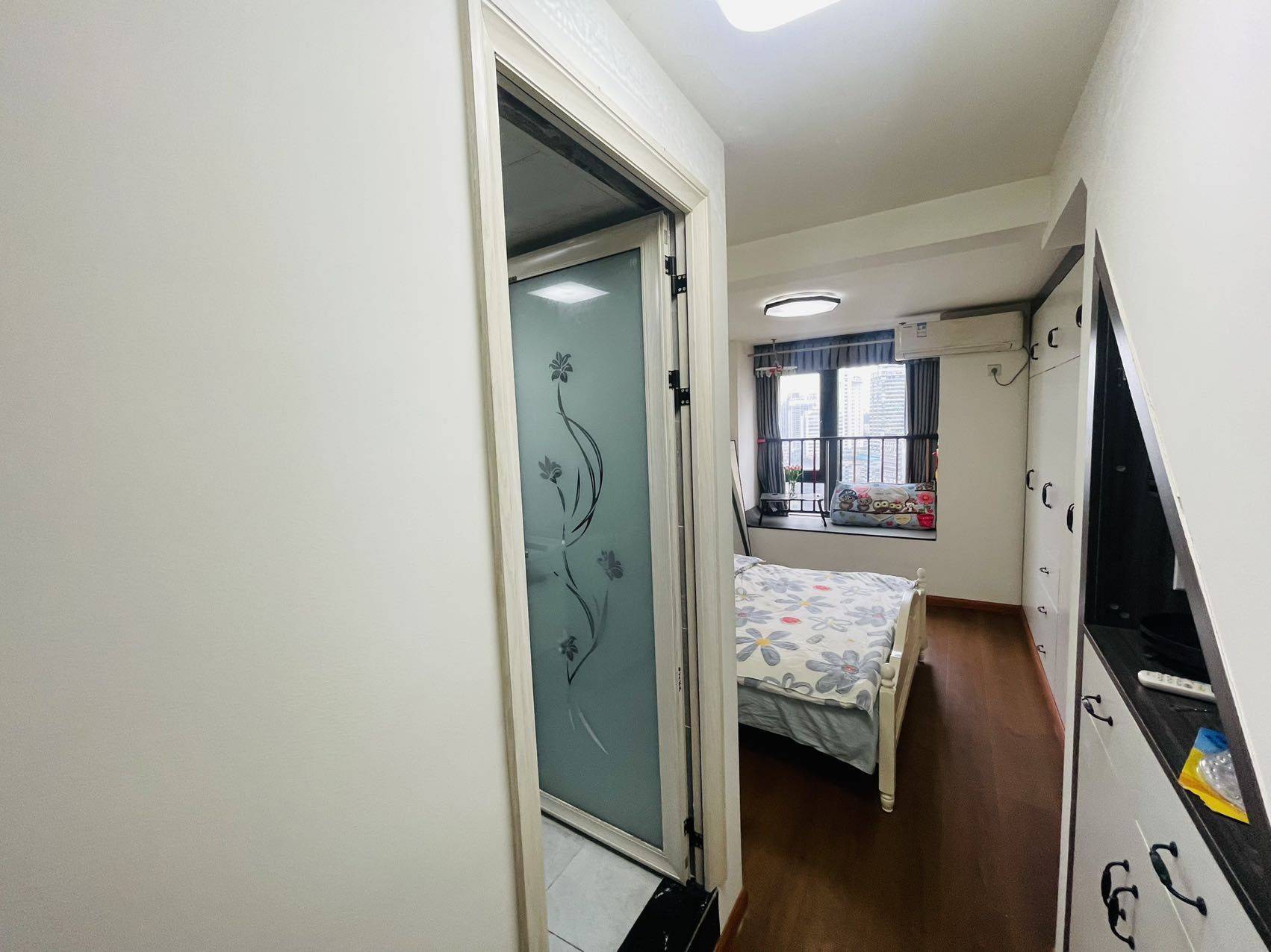 Chongqing-Yubei-Cozy Home,Clean&Comfy,No Gender Limit,Hustle & Bustle,“Friends”,Chilled,LGBTQ Friendly