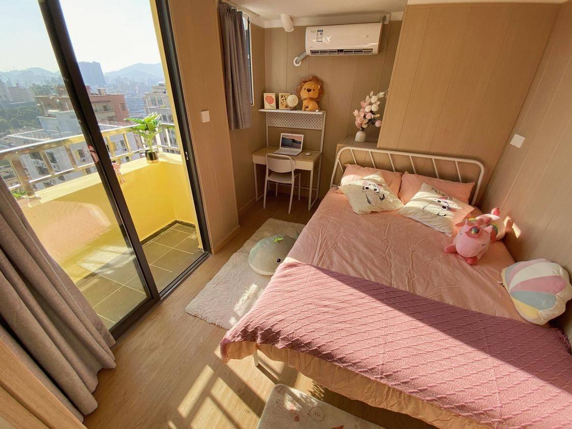 Shenzhen-Longhua-Cozy Home,Clean&Comfy,No Gender Limit,Hustle & Bustle,LGBTQ Friendly,Pet Friendly