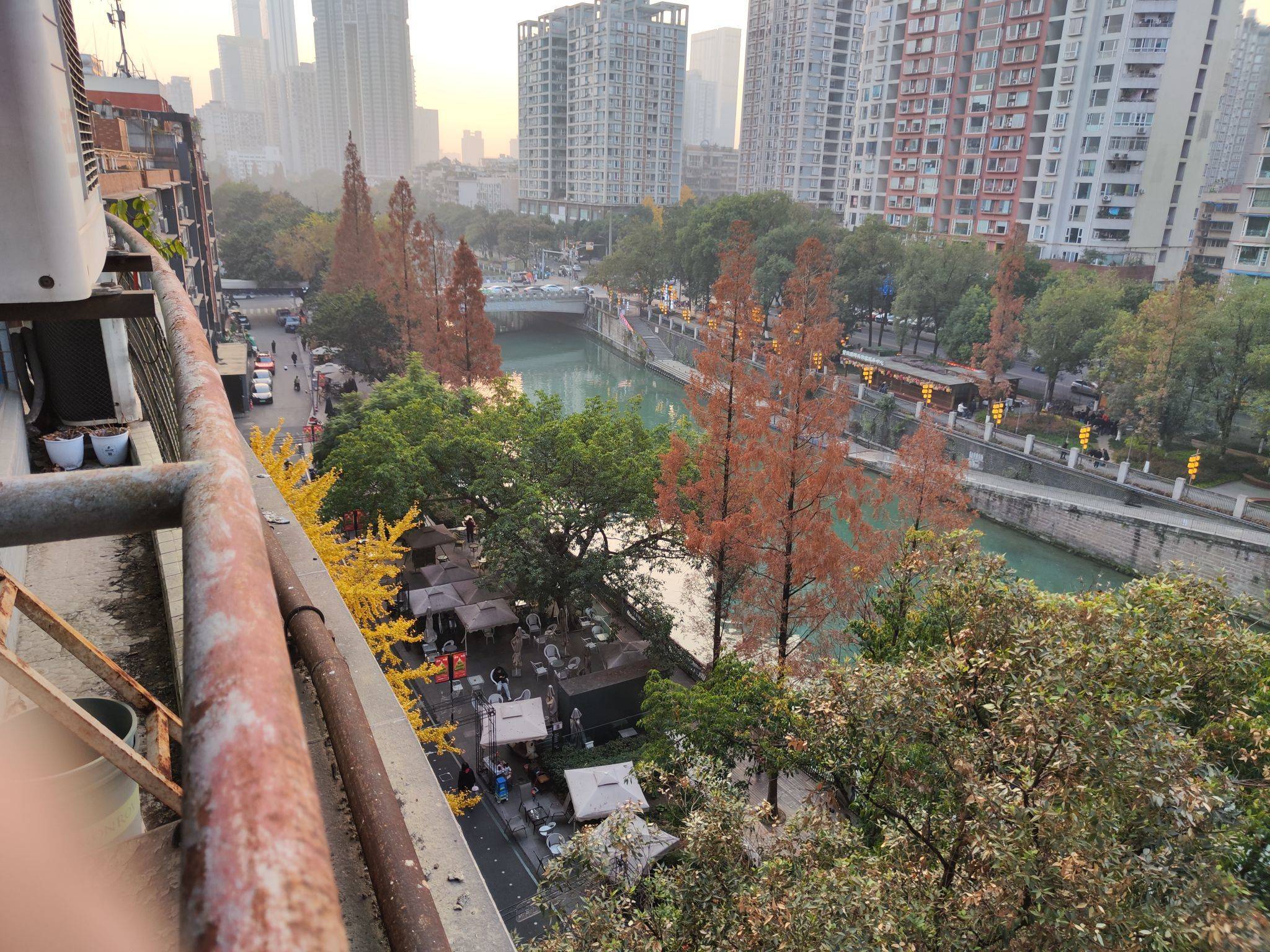 Chengdu-Chenghua-Cozy Home,Clean&Comfy,No Gender Limit,Hustle & Bustle,“Friends”,Chilled,LGBTQ Friendly