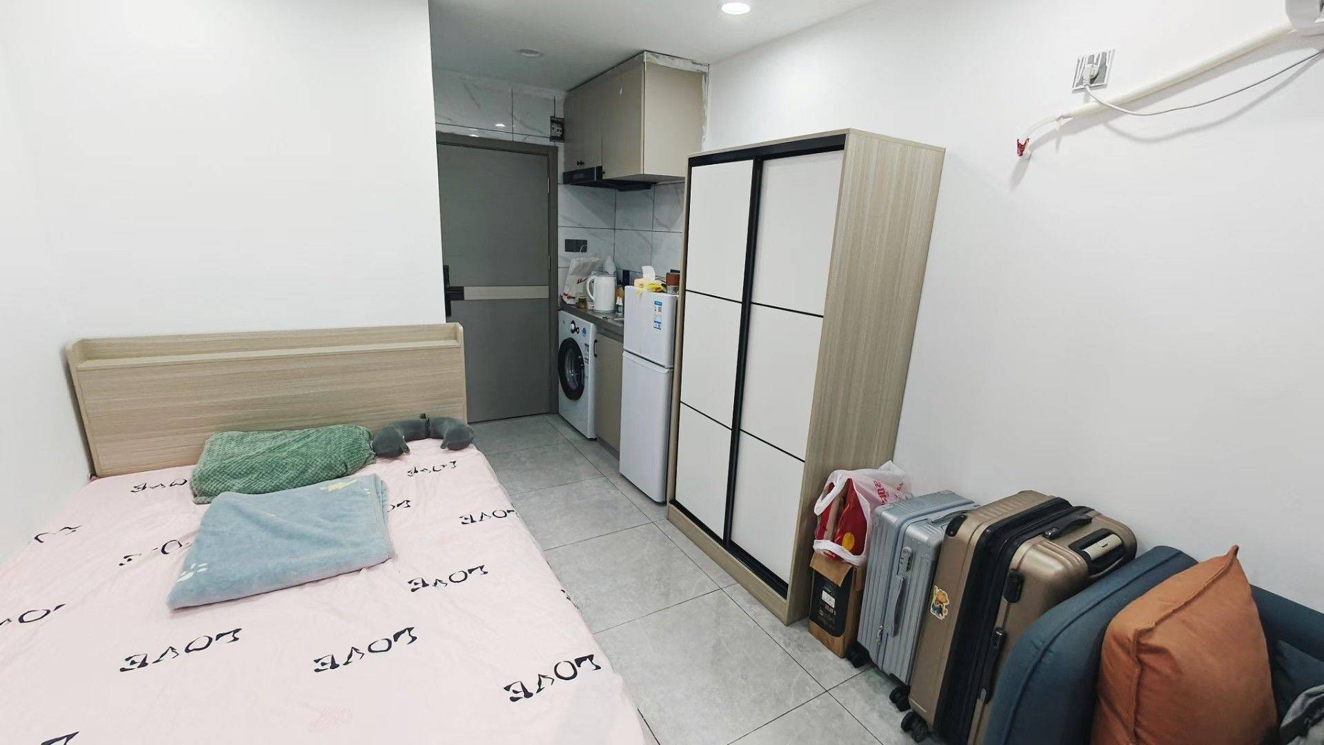 Shenzhen-BaoAn-Cozy Home,Clean&Comfy,No Gender Limit,Hustle & Bustle,Chilled,LGBTQ Friendly