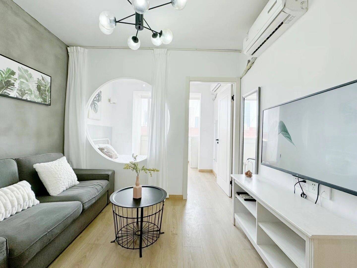Shanghai-Jing‘An-Cozy Home,Clean&Comfy,No Gender Limit,Hustle & Bustle,Pet Friendly