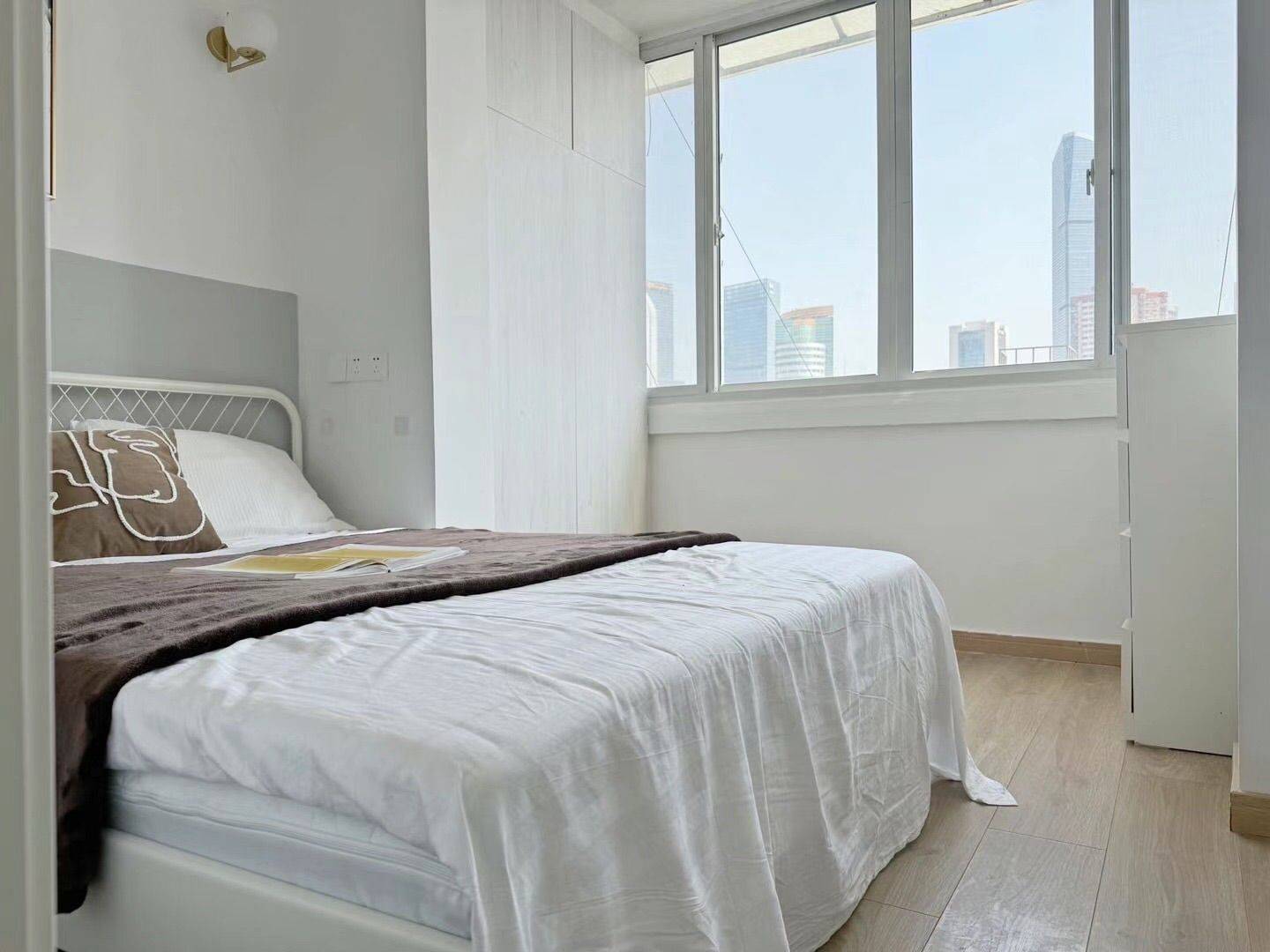 Shanghai-Jing‘An-Cozy Home,Clean&Comfy,No Gender Limit,Hustle & Bustle,Pet Friendly