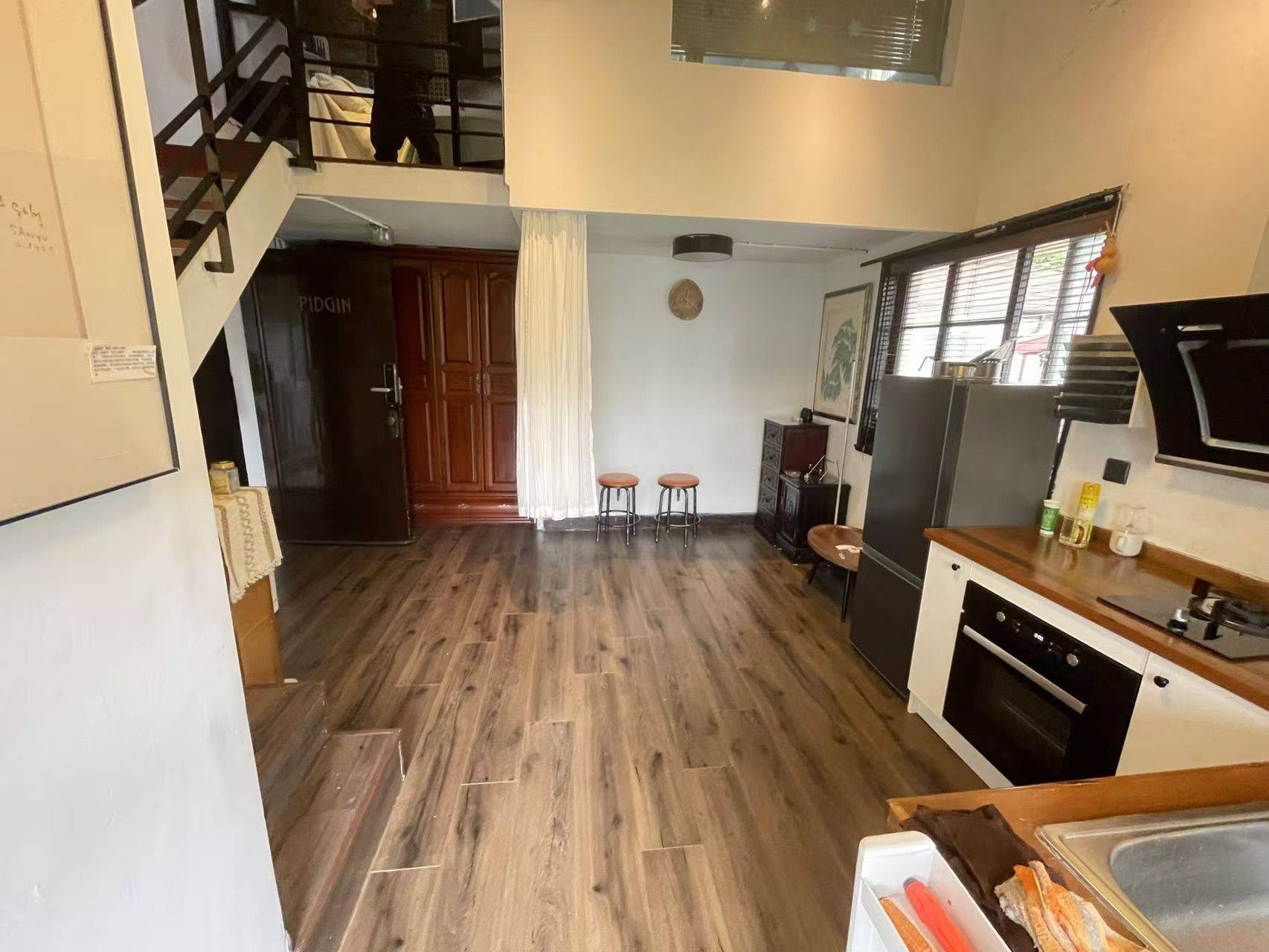 Shanghai-Xuhui-Cozy Home,Clean&Comfy,No Gender Limit,Hustle & Bustle,“Friends”,Chilled,LGBTQ Friendly,Pet Friendly