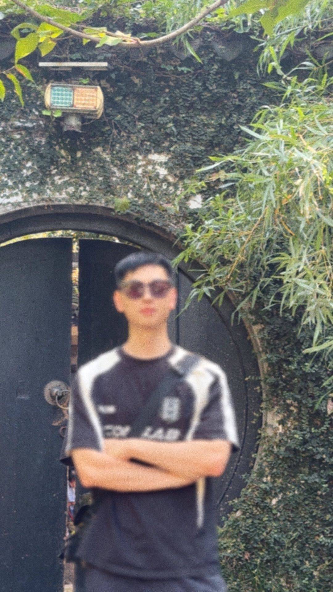 纯白