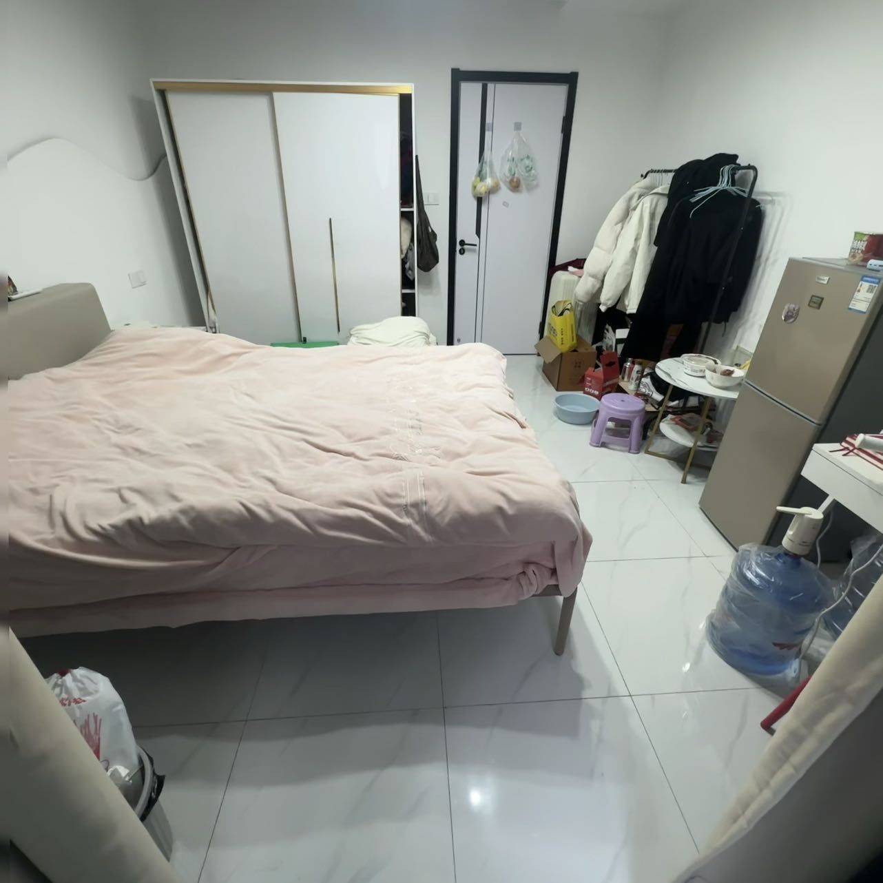 Shanghai-Minhang-Cozy Home,Clean&Comfy,No Gender Limit,Hustle & Bustle,“Friends”,Chilled,LGBTQ Friendly