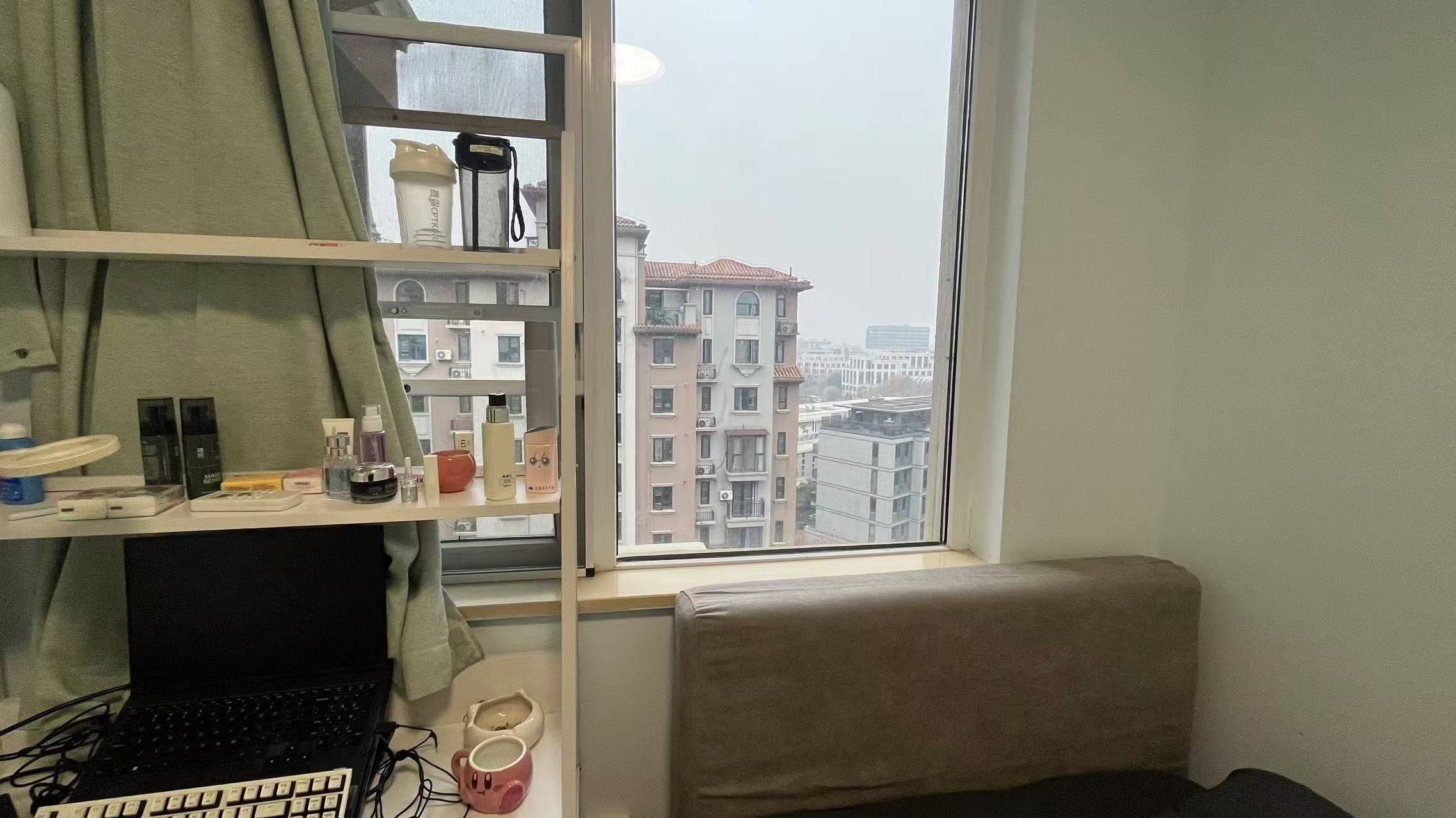 Wuhan-Hongshan-Cozy Home,Clean&Comfy,No Gender Limit,Hustle & Bustle,“Friends”,Chilled