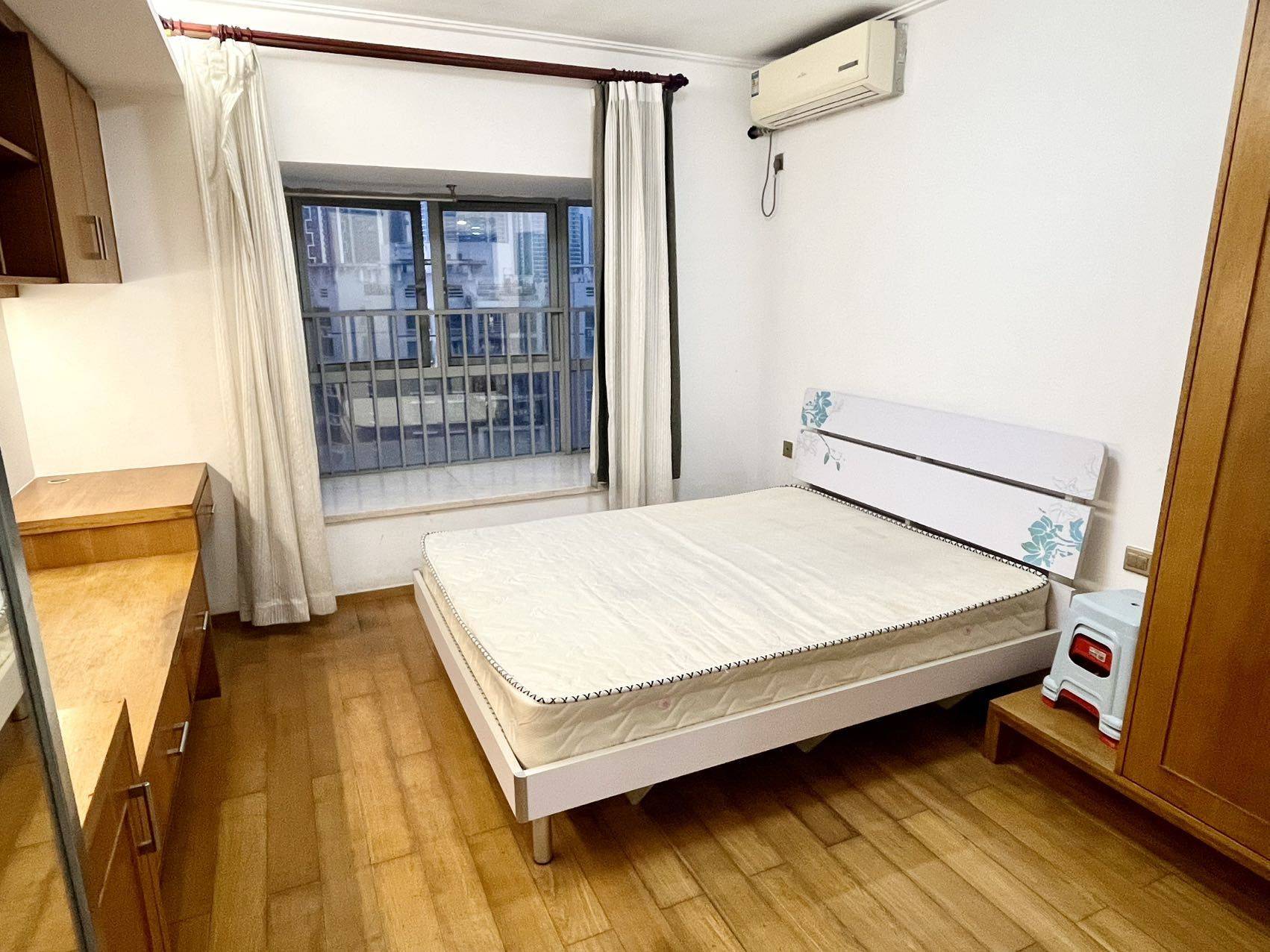 Shenzhen-Longgang-Cozy Home,Hustle & Bustle,Chilled