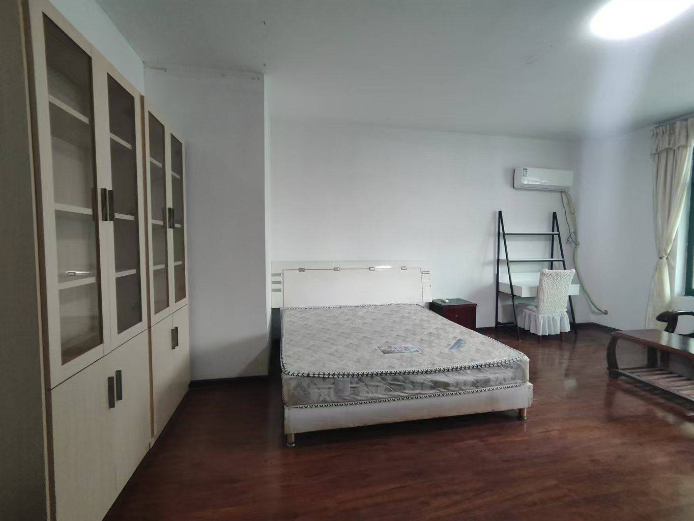 Wuhan-Hongshan-女生合租,Cozy Home,Clean&Comfy