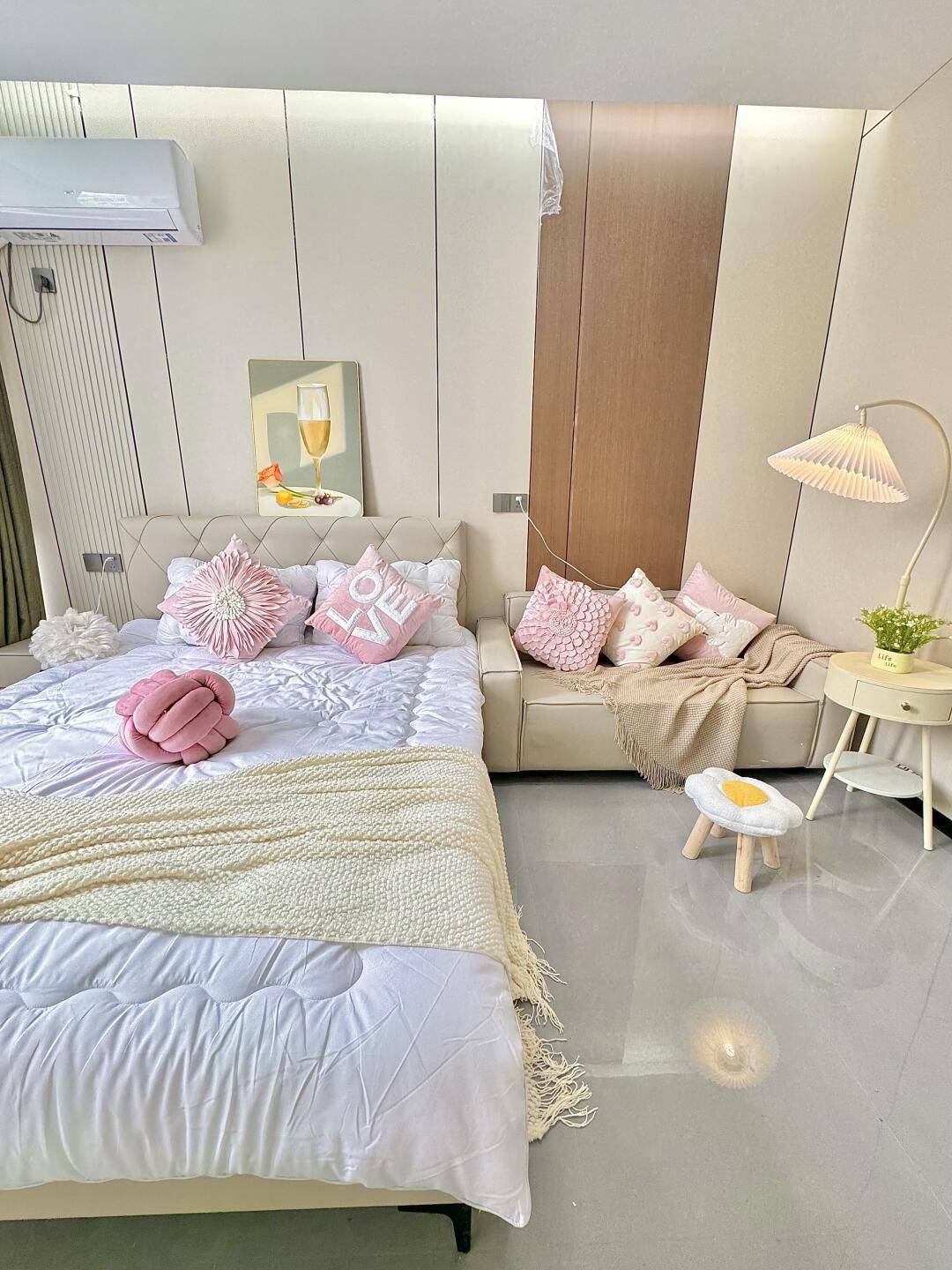 Shanghai-Minhang-Cozy Home,Clean&Comfy,Hustle & Bustle,“Friends”,Chilled,Pet Friendly