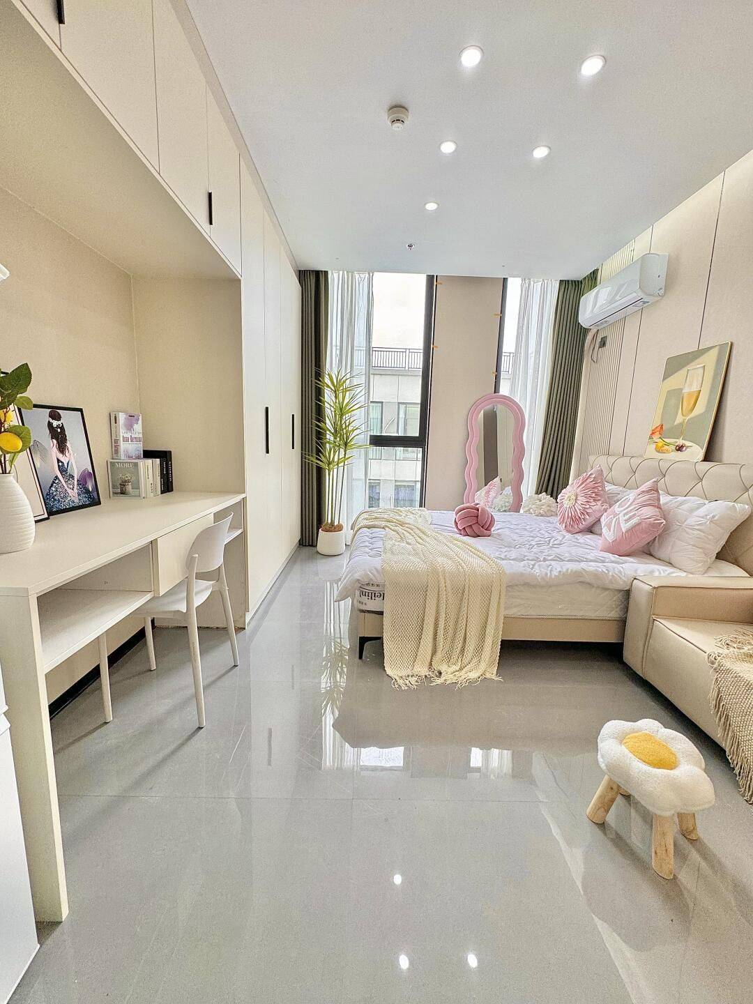 Shanghai-Minhang-Cozy Home,Clean&Comfy,Hustle & Bustle,“Friends”,Chilled,Pet Friendly