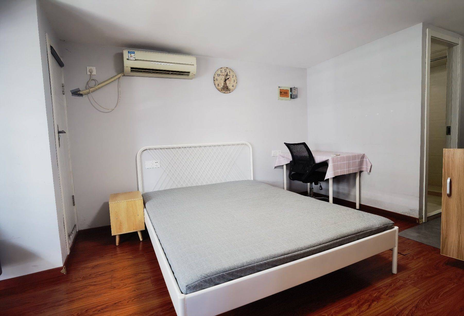 Shanghai-Pudong-Cozy Home,Clean&Comfy,No Gender Limit,Hustle & Bustle,“Friends”,Chilled,LGBTQ Friendly,Pet Friendly